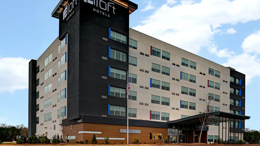 A photo of the exterior of Aloft Mooresville hotel 